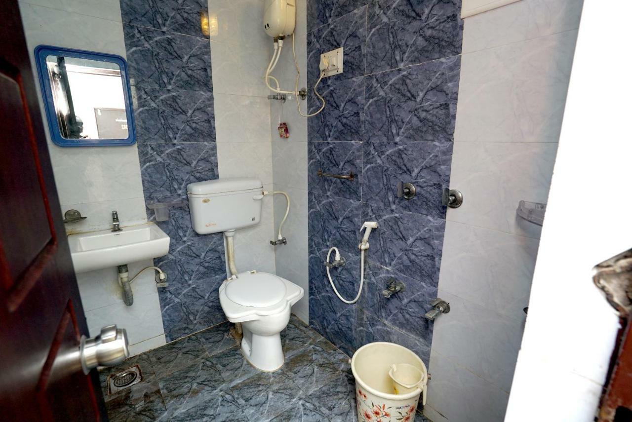 Hotel Royal Ahmedabad Eksteriør bilde