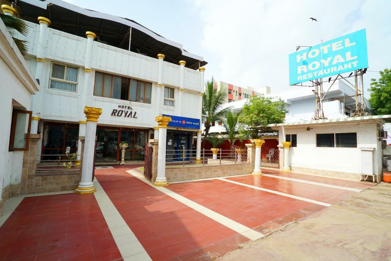 Hotel Royal Ahmedabad Eksteriør bilde
